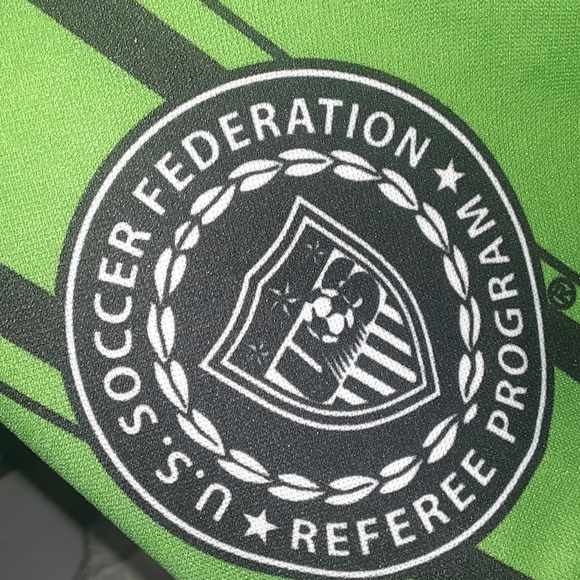 OFFICAL SPORTS U.S.SOCCER FEDERATION REFEREE PROGRAM XXL SHIRT EXCELLENT CONDITI - Picture 4 of 7